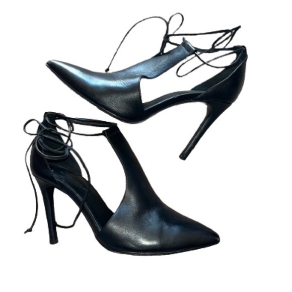 Banana Republic Black Leather Wrap Around Heels Size 7
